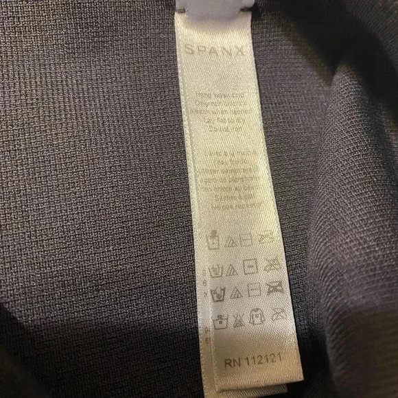 NWOT Spanx Look at me now camo leggings - Picture 4 of 6